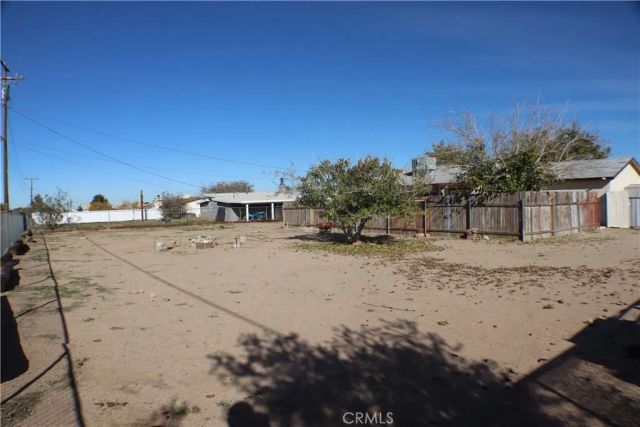 11426 Tamarisk, Hesperia, CA 92345
