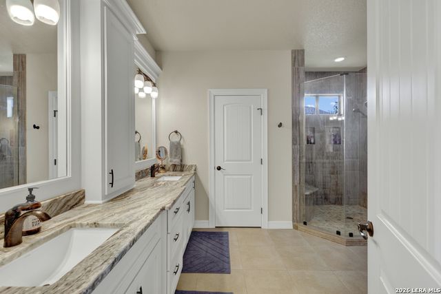 2550 Colleen, Canyon Lake, TX 78133