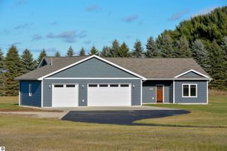 5597 Timber Flats Drive, Kingsley, MI 49649