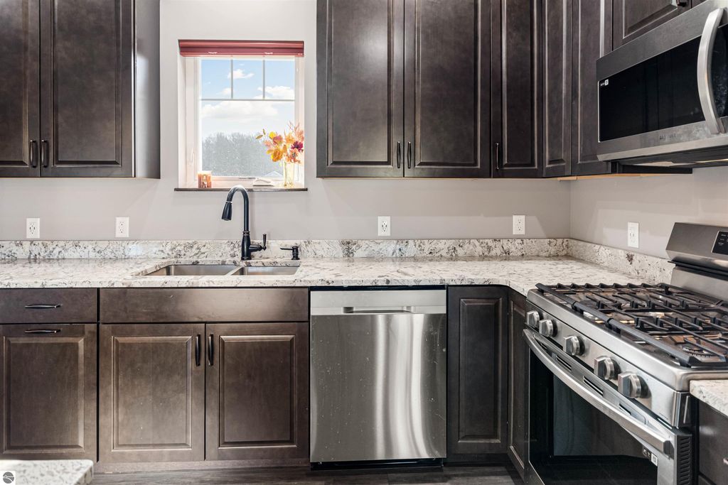 Image 11 of property listing at 5597 Timber Flats Drive, Kingsley, MI 49649