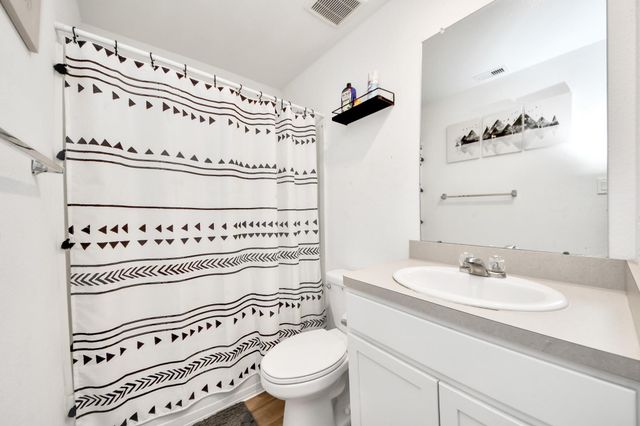 4223 Palmetto Grove Lane, Baytown, TX 77521