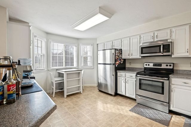 175 Tall Oaks Dr B, Weymouth, MA 02190