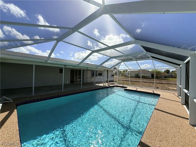 1912 SE 8th AVE, Cape Coral, FL 33990