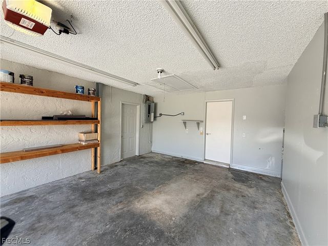 1912 SE 8th AVE, Cape Coral, FL 33990