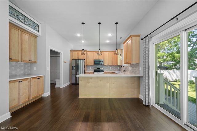3675 Washington Park Boulevard, Newburgh Heights, OH 44105