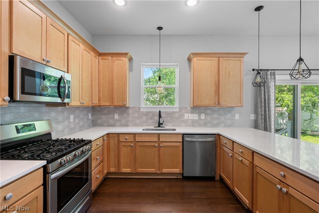 3675 Washington Park Boulevard, Newburgh Heights, OH 44105