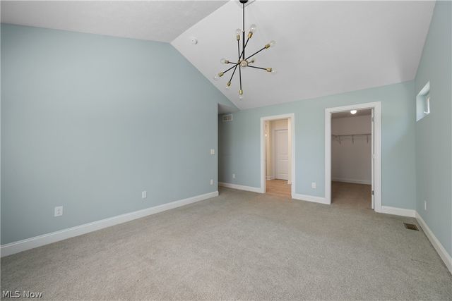 3675 Washington Park Boulevard, Newburgh Heights, OH 44105