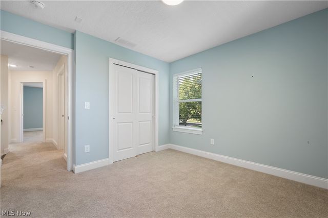 3675 Washington Park Boulevard, Newburgh Heights, OH 44105