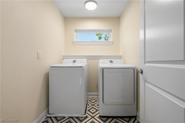 3675 Washington Park Boulevard, Newburgh Heights, OH 44105