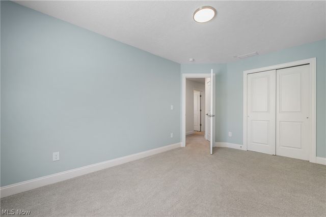 3675 Washington Park Boulevard, Newburgh Heights, OH 44105