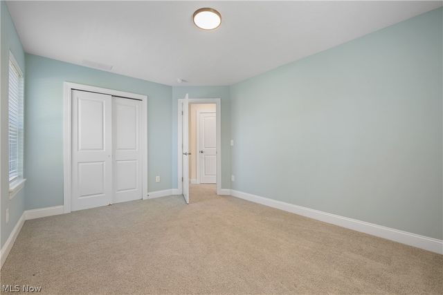 3675 Washington Park Boulevard, Newburgh Heights, OH 44105
