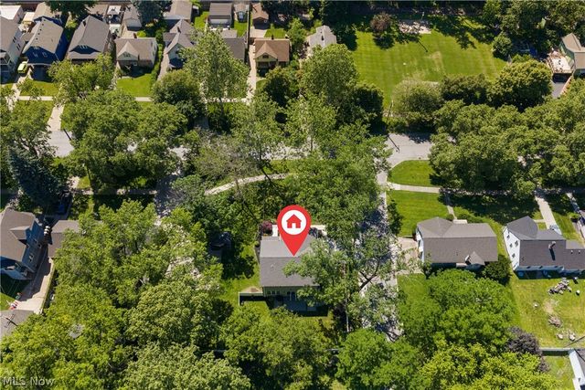 3675 Washington Park Boulevard, Newburgh Heights, OH 44105