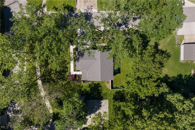 3675 Washington Park Boulevard, Newburgh Heights, OH 44105