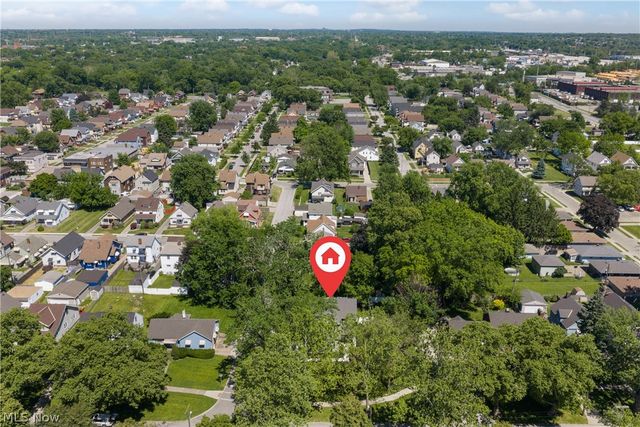 3675 Washington Park Boulevard, Newburgh Heights, OH 44105