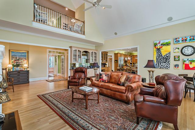 3158 Pignatelli Crescent, Mount Pleasant, SC 29466