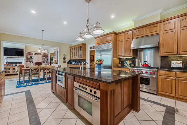 3158 Pignatelli Crescent, Mount Pleasant, SC 29466