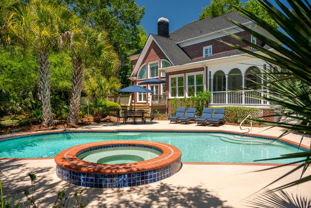 3158 Pignatelli Crescent, Mount Pleasant, SC 29466