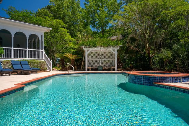 3158 Pignatelli Crescent, Mount Pleasant, SC 29466