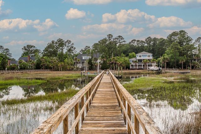 3158 Pignatelli Crescent, Mount Pleasant, SC 29466