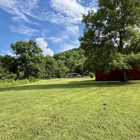 2625 Wartrace Hwy, Whitleyville, TN 38588