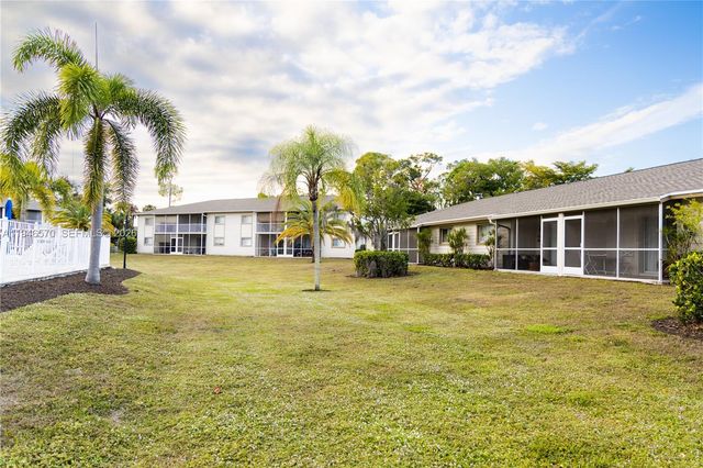 2385 Naples Trace Cir 5, Naples, FL 34109