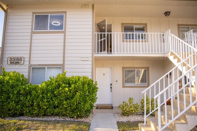 2385 Naples Trace Cir 5, Naples, FL 34109