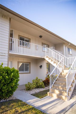 2385 Naples Trace Cir 5, Naples, FL 34109