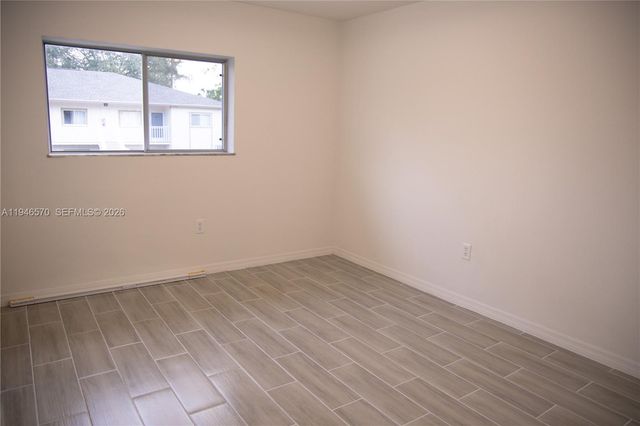 2385 Naples Trace Cir 5, Naples, FL 34109