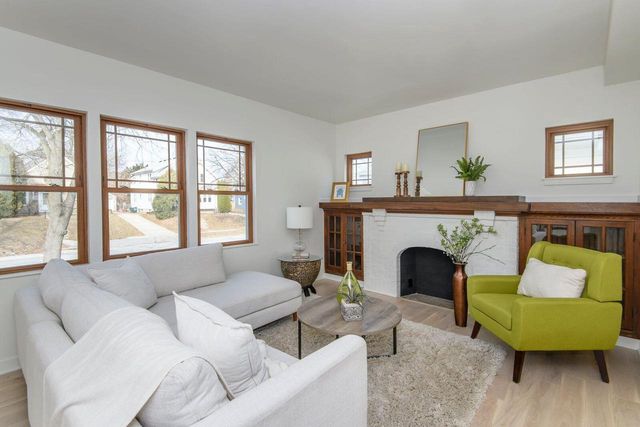 5821 W Wells STREET, Wauwatosa, WI 53213