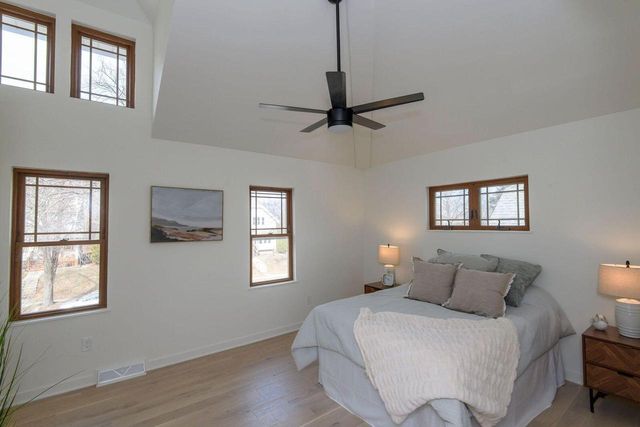 5821 W Wells STREET, Wauwatosa, WI 53213