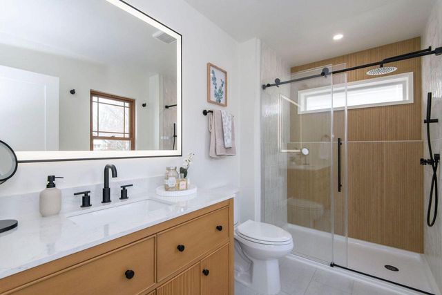 5821 W Wells STREET, Wauwatosa, WI 53213