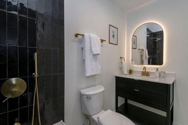 5821 W Wells STREET, Wauwatosa, WI 53213