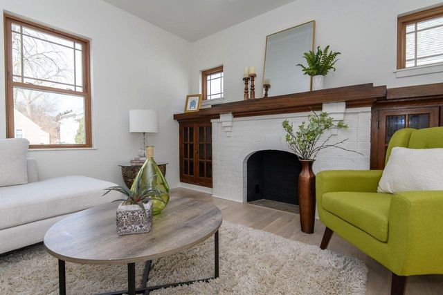 5821 W Wells STREET, Wauwatosa, WI 53213