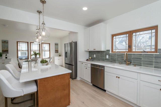 5821 W Wells STREET, Wauwatosa, WI 53213