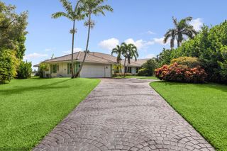8 Woodbrook Circle, West Palm Beach, FL 33401