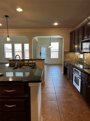 778 Fall River Drive, Frisco, TX 75033
