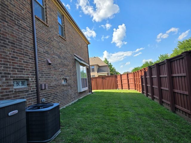 778 Fall River Drive, Frisco, TX 75033