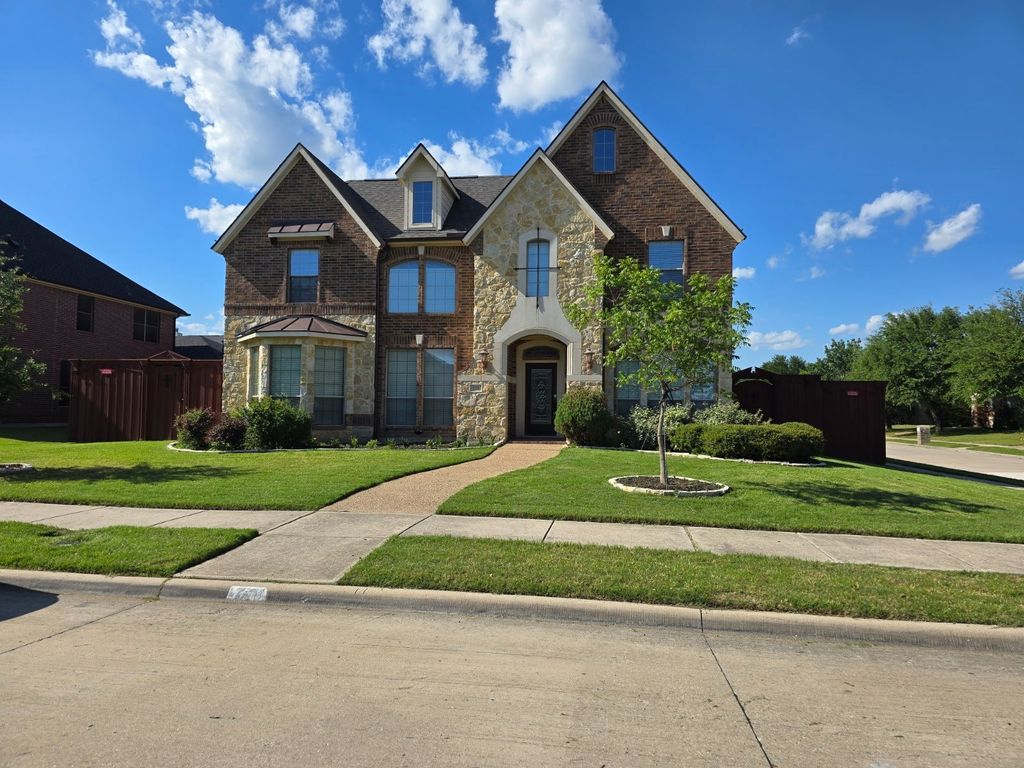 778 Fall River Drive, Frisco, TX 75033