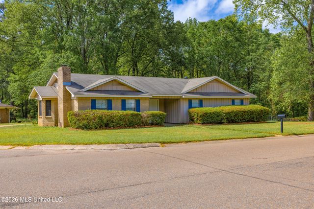 602 Pemberton Drive, Pearl, MS 39208