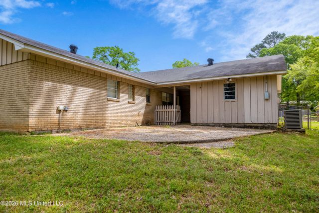 602 Pemberton Drive, Pearl, MS 39208
