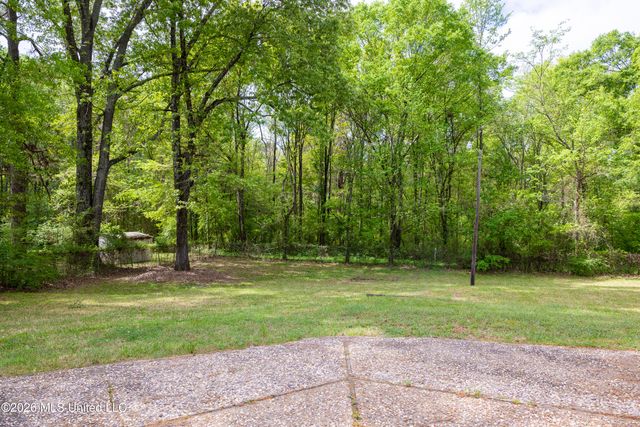 602 Pemberton Drive, Pearl, MS 39208