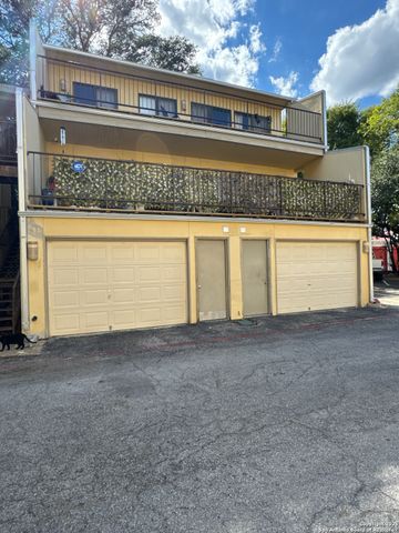 8642 Fredericksburg # 506, San Antonio, TX 78240