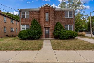2121 Auburn Street, Rockford, IL 61103