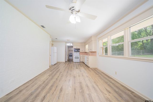2504 Pounds Ave, Tyler, TX 75701