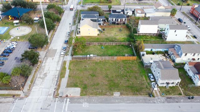 4017 Ball, Galveston, TX 77550