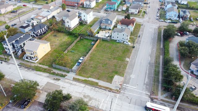 4017 Ball, Galveston, TX 77550