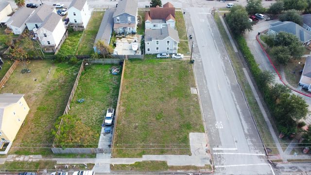 4017 Ball, Galveston, TX 77550