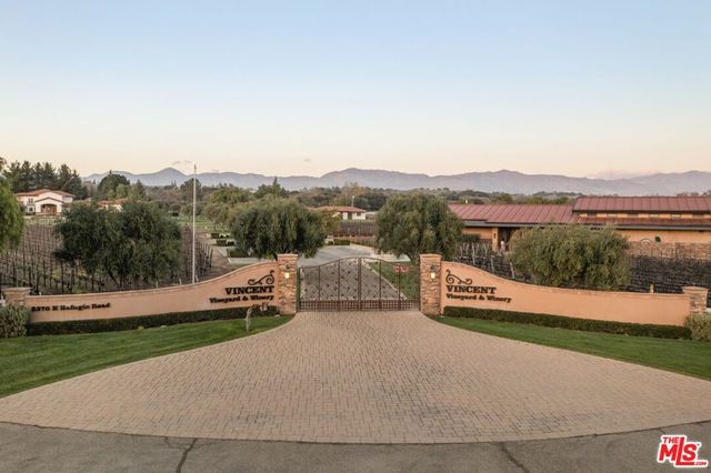 2370 N Refugio Road, Santa Ynez, CA 93460
