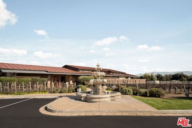 2370 N Refugio Road, Santa Ynez, CA 93460