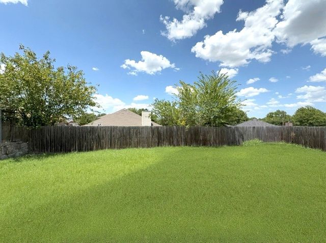 1633 Duet Drive, Dallas, TX 75241